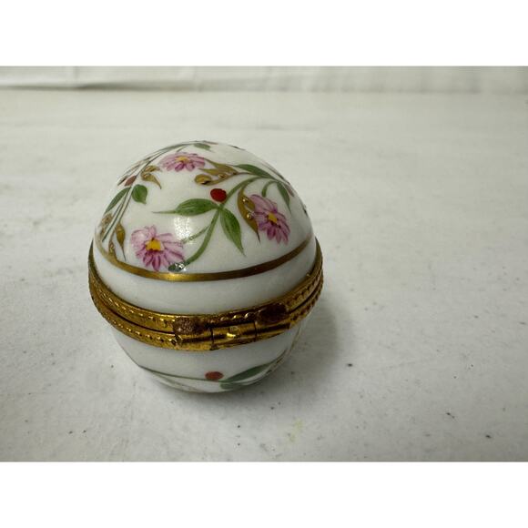 Vintage Limoges France Porcelain Egg-Shaped Hinged Trinket Box Floral Design - Picture 3 of 10